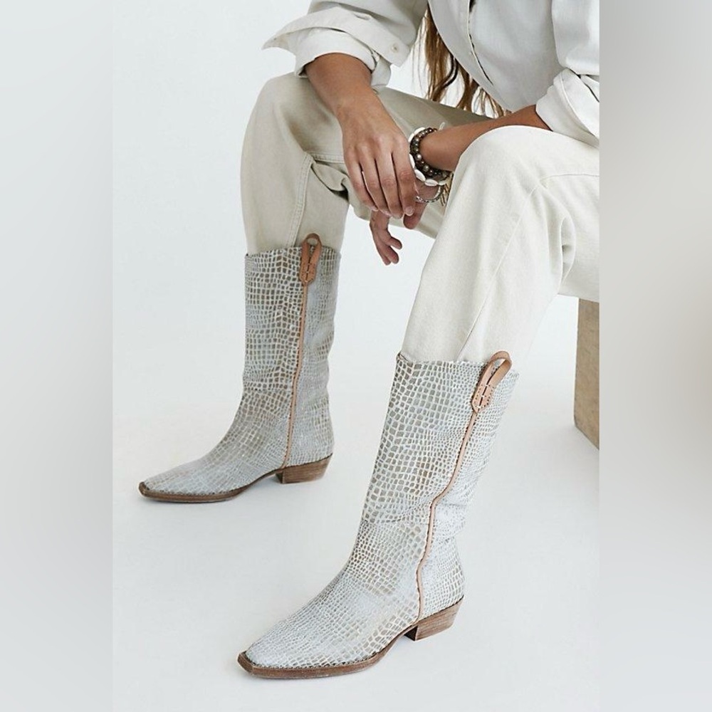NIB White Croc Free People / We the Free Montage Tall Boots, Size: US 9/ EU 39